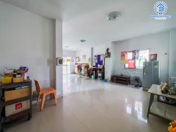 *****บ้านแฝดมือสองนนทบุรี ม.บุรีรมย์ วงแหวนฯ-ปิ่นเกล้า (ซ.วัดพระเงิน) เนื้อที่ 36.3 ตร.ว. ฟังก์ชัน 3 ห้องนอน 2 ห้องน้ำ 1 ที่จอดรถ บ้านต่อเติมครัวแล้ว บนทำเลดี ใกล้เซ็นทรัลเวสต์เกต, รถไฟฟ้าสายสีม่วง "สถานีตลาดบางใหญ่" และทางด่วน "ศรีรัช" ในราคาสุดพิเศษ!